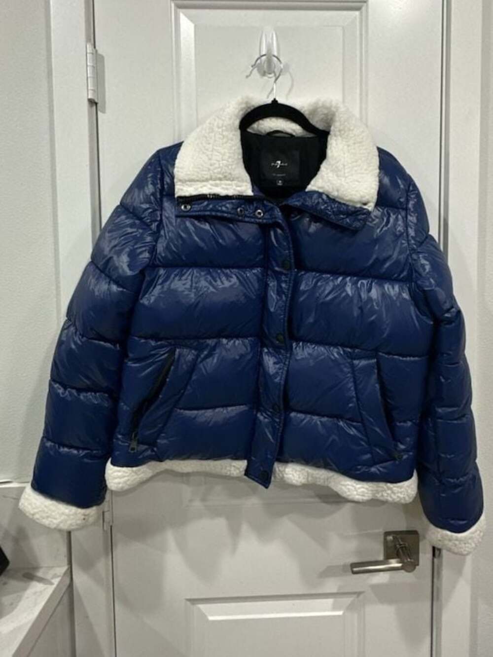 7 For All Mankind Women's Blue Puffer Jacket with Sherpa Trim Size M